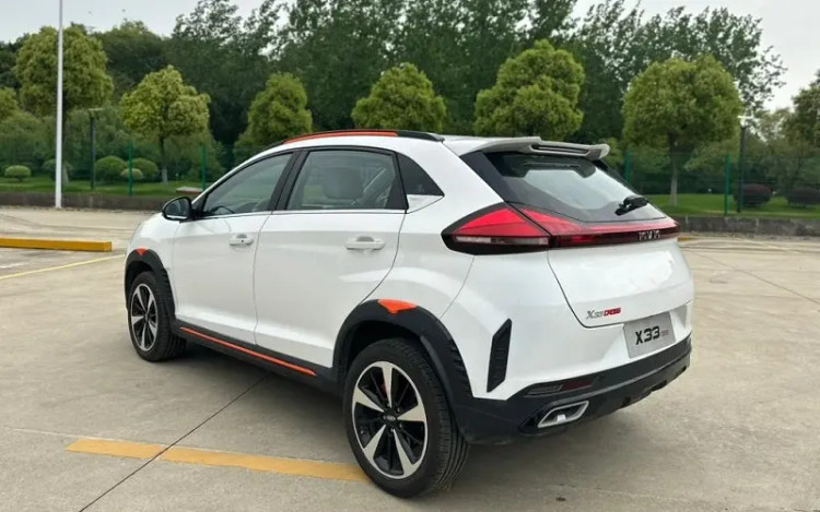 لنت عقب ام وی ام X33 مدل جدید